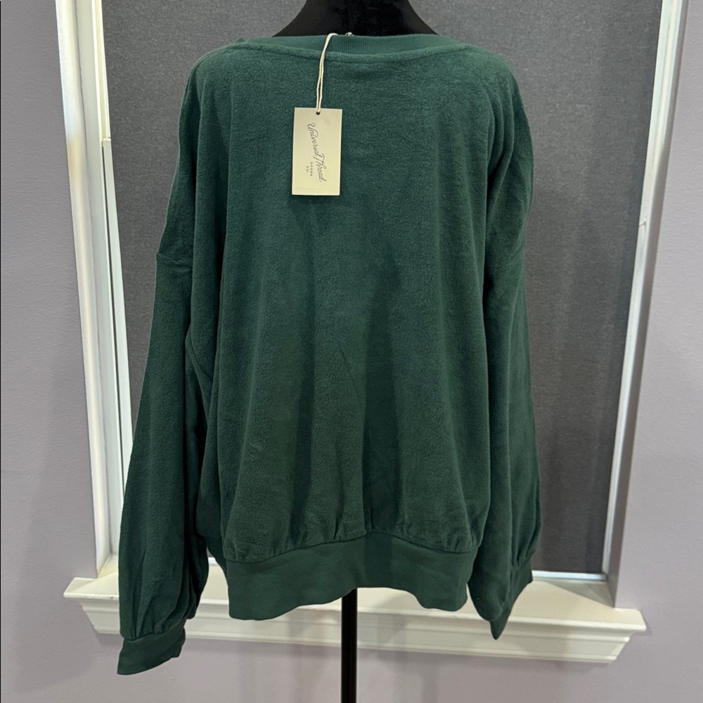 Universal Thread Green Sweater - Picture 3 of 4